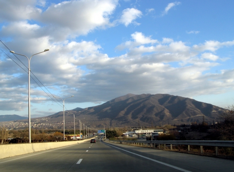 Дорога от Гори на Тбилиси