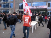 Акция поддержки у здания телекомпании Рустави-2