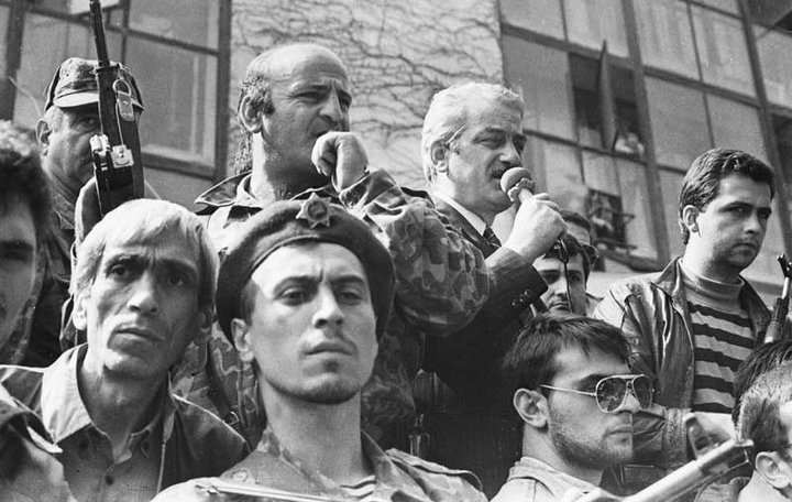 Грузия 90-х годов 20 века - sigua.jpg