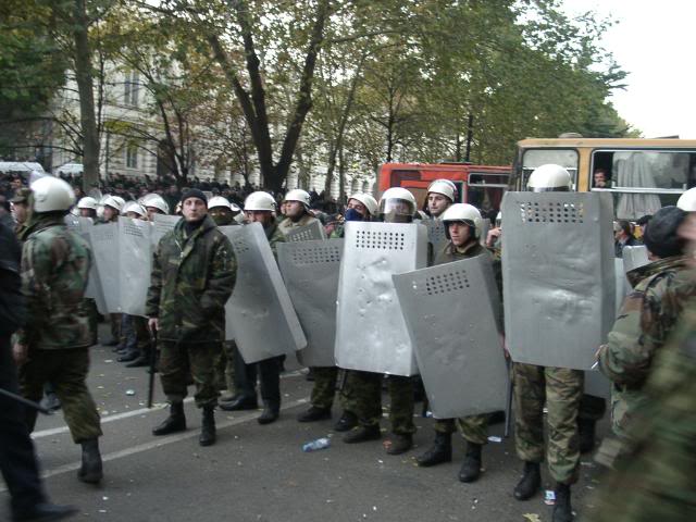Революция роз - Gamarjveba39.jpg