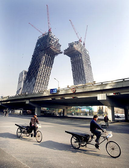Из третьего мира - в первый  - cctv_headquarters01.jpg
