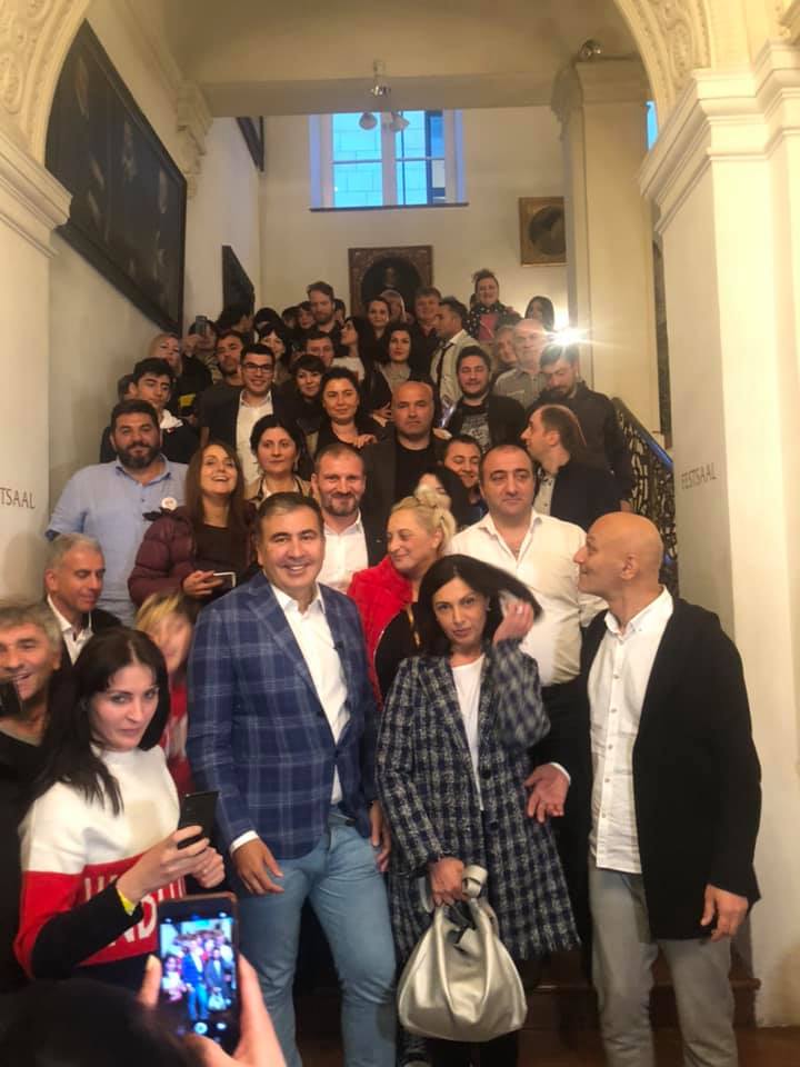 Президент Грузии - Михаил Саакашвили и его команда - Саакашвили в Германии.jpg