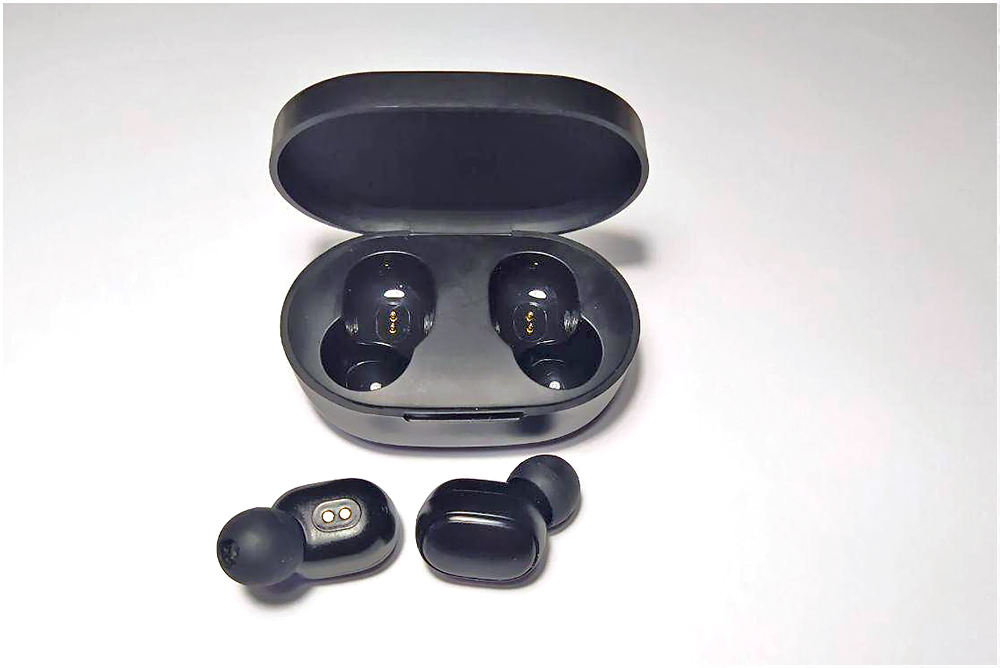 Гаджеты - Redmi AirDots 04.jpg