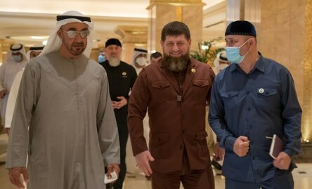 Президент Украины - Владимир Зеленский - Рамзан Кадыров в ходе поездки в ОАЭ встретился с Наследным принцем Абу-Даби Мухаммедом бен Заедом Аль Нахайаном.jpg