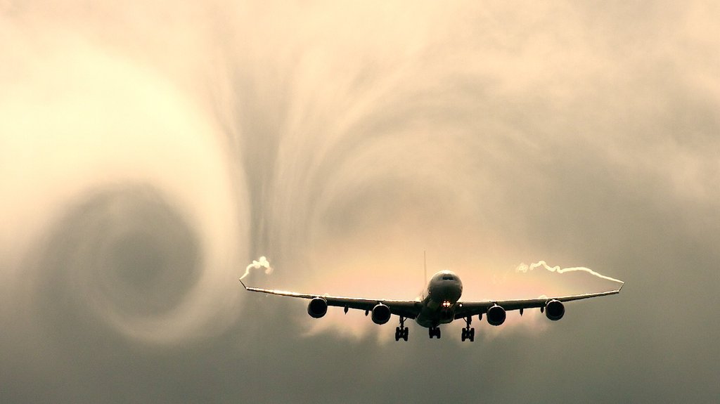 Экстремалы - фото и видео - 2011-11-10_04_Airbus-A340.jpg